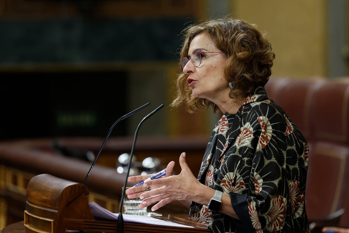 Hacienda anuncia una revisión de las rebajas fiscales del ‘caso Montoro’ para decidir si las revertirá | Economía