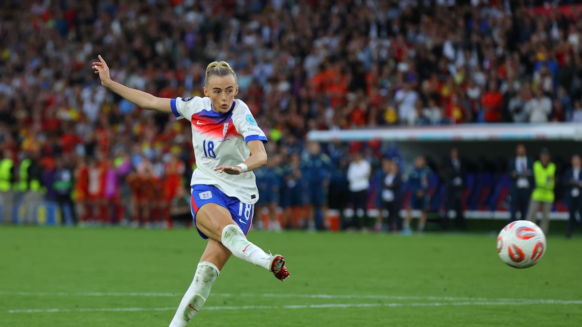 El penalti de Chloe Kelly que reventó todos los registros de potencia de la Premier League | Fútbol