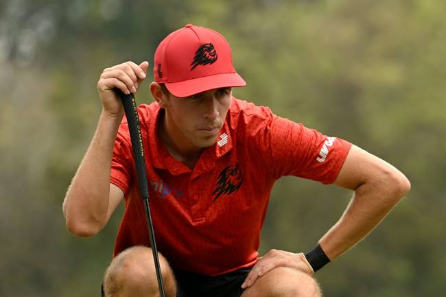 David Puig se coloca al frente de la Armada en un comienzo gris de LIV Golf UK con Rahm Top 32