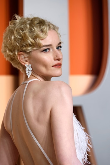 Julia Garner tuvo que bailar