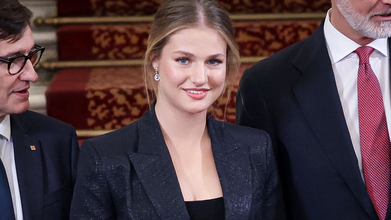 De los ‘looks’ de la princesa Leonor en los premios Princesa de Girona al mejor momento de moda de la Familia Real de Mónaco