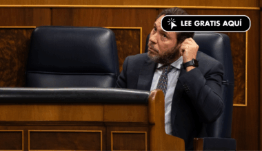 Almeida publica una foto del «máster cum fraude» del ministro Puente