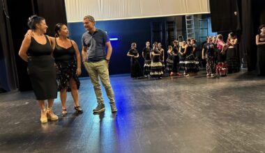 MANUELA CARPIO, DOBLE PROTAGONISTA EN TORRE PACHECO CON SU MASTERCLASS Y SU ACTUACIÓN JUNTO A SU COMPAÑÍA EN EL FESTIVAL DE LO FERRO EN LA SEGUNDA SEMIFINAL DEL CONCURSO DE CANTE. - Ayuntamiento de Torre Pacheco