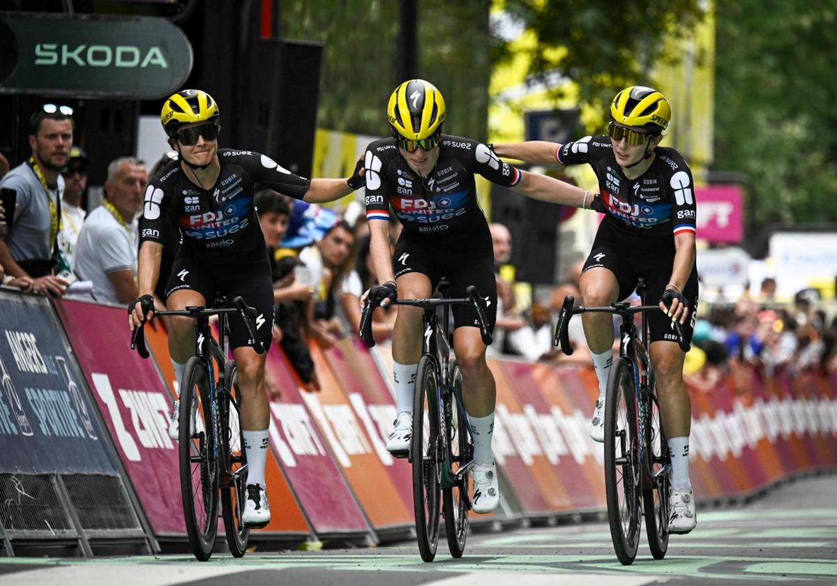 Vollering se va al suelo y el Tour tiembla