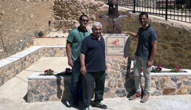 Torrevicente inaugura una escultura del Cid en el Camino