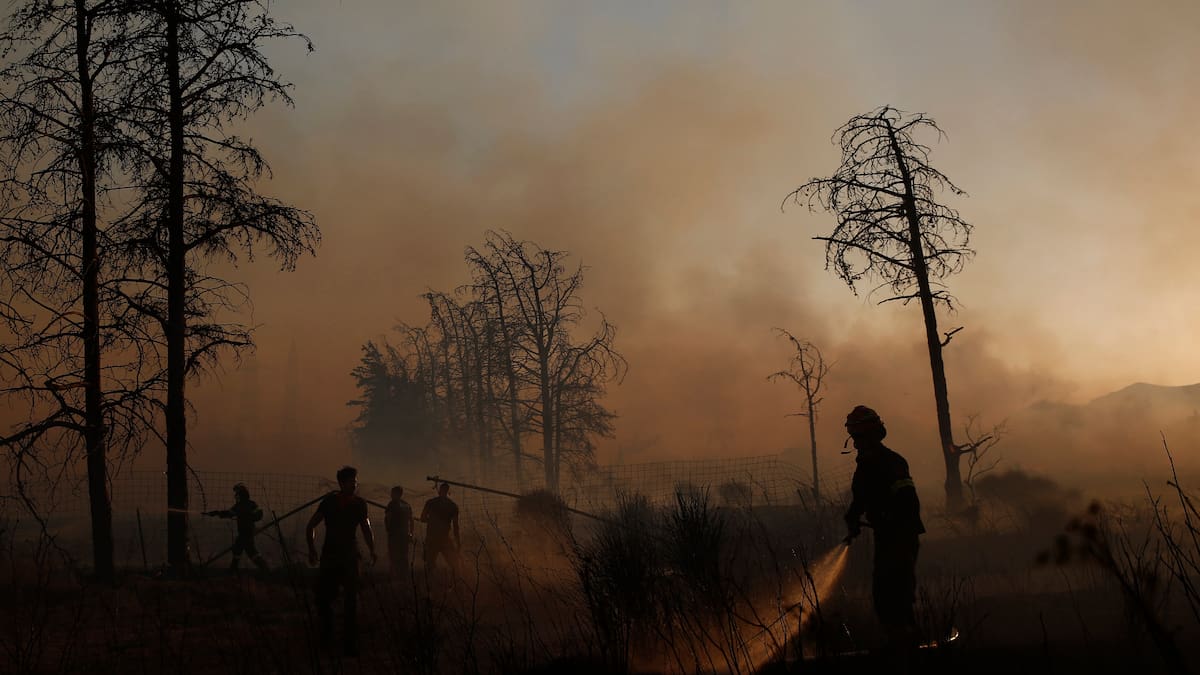 Grecia pide ayuda europea para combatir los incendios que obligan a evacuar a 5.000 personas | Internacional