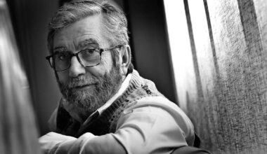 El español Antonio Muñoz Molina fue condecorado en 2023 por el Premio CEDRO por su defensa de los derechos de autor./ Iván Giménez/ Planeta de Libros