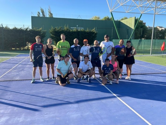 El Club de Tenis y Pádel de Alba de Tormes vive un verano cargado de actividad y formación - SALAMANCArtv AL DÍA