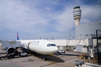 El avión acababa de aterrizar