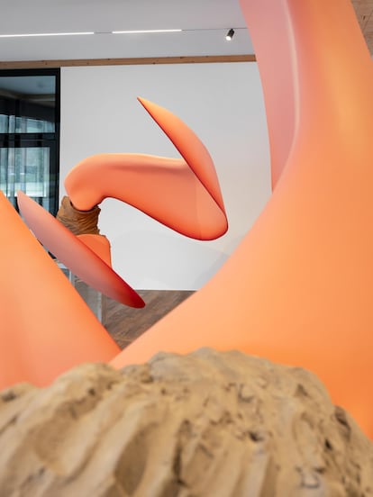 Obras de Teresa Solar Abboud, en la muestra 'Heavy Hitters', en Gstaad (Suiza).