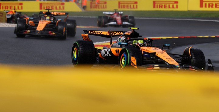 Se fue el safety car y ya hay acción en Bélgica (REUTERS).