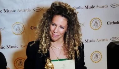Aisha Ruah, la rapera católica, triunfa en los Grammy del Vaticano