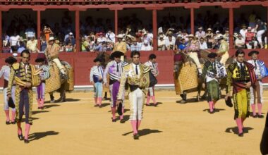Paseíllo de la corrida de reinauguración de la plaza de toros de Toro.