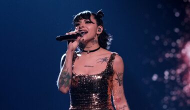 Cazzu destrona a Lady Gaga con su éxito ‘Con otra’ y se conmueve al recordar su camino