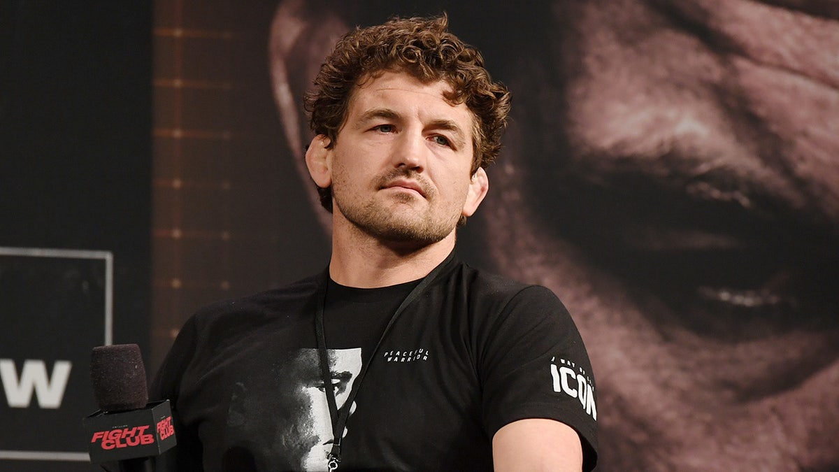 Ben Askren asiste a una conferencia de prensa
