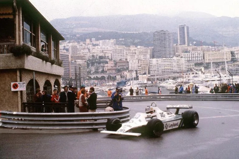 Lole Reutemann con el Williams el día que ganó en Mónaco, en 1981. Un piloto muy atacado cuando estuvo en actividad y que fue valorado con el tiempo por la gente
