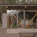 Casa el Arboreto / Camila Pineda Arquitectura - Fotografía interior, Madera, Fijación Vigas