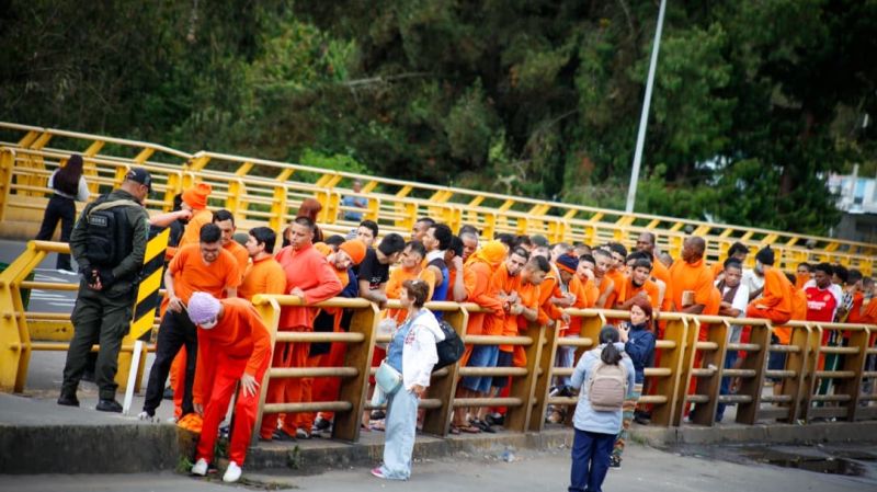 Colombia anuncia la llegada de más de 600 ciudadanos deportados de Ecuador