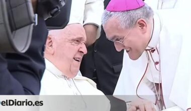 El Vaticano elige nuncio en España a un colaborador del polémico secretario de Estado de Juan Pablo II