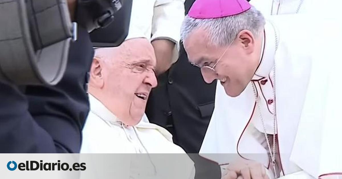 El Vaticano elige nuncio en España a un colaborador del polémico secretario de Estado de Juan Pablo II