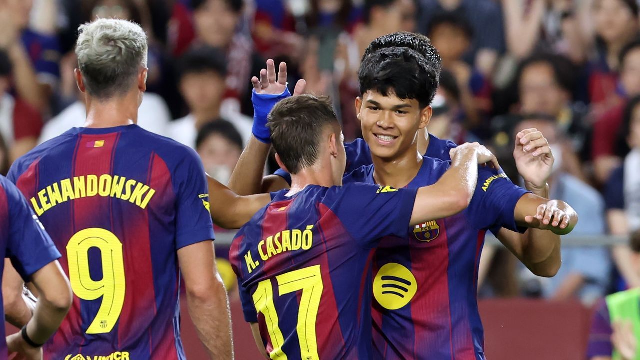 El nigranés Dro marca con el Barcelona en el primer partido de la gira asiática - La Voz de Galicia