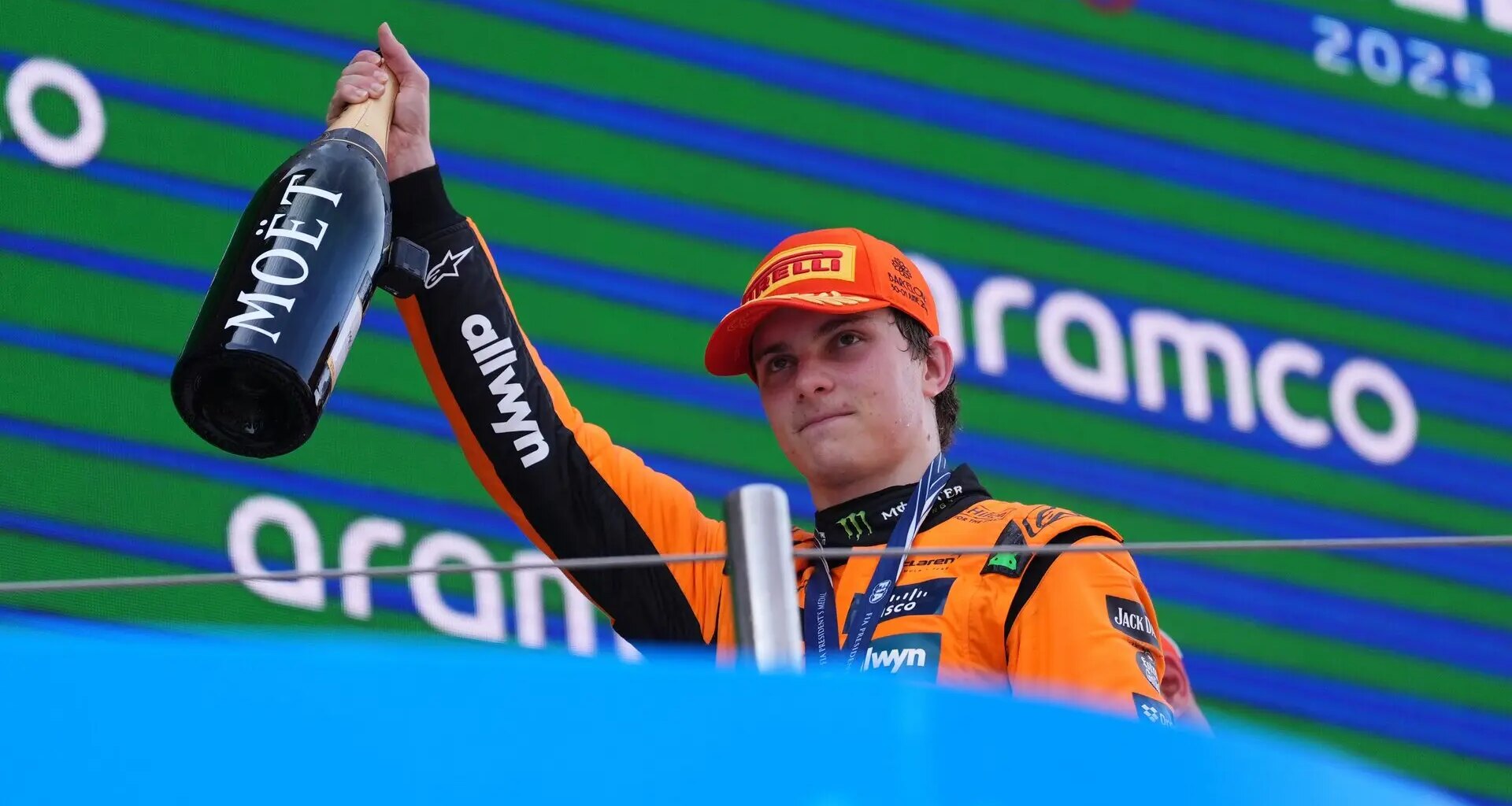 Piastri domina el único libre de Spa, donde Fernando Alonso fue noveno y Carlos Sainz, undécimo