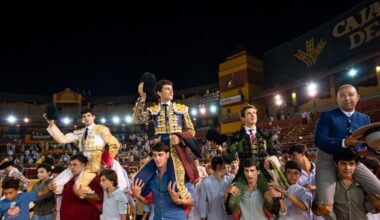 Tirado, Zulueta y Cristian González triunfan ante una gran novillada de Pereda
