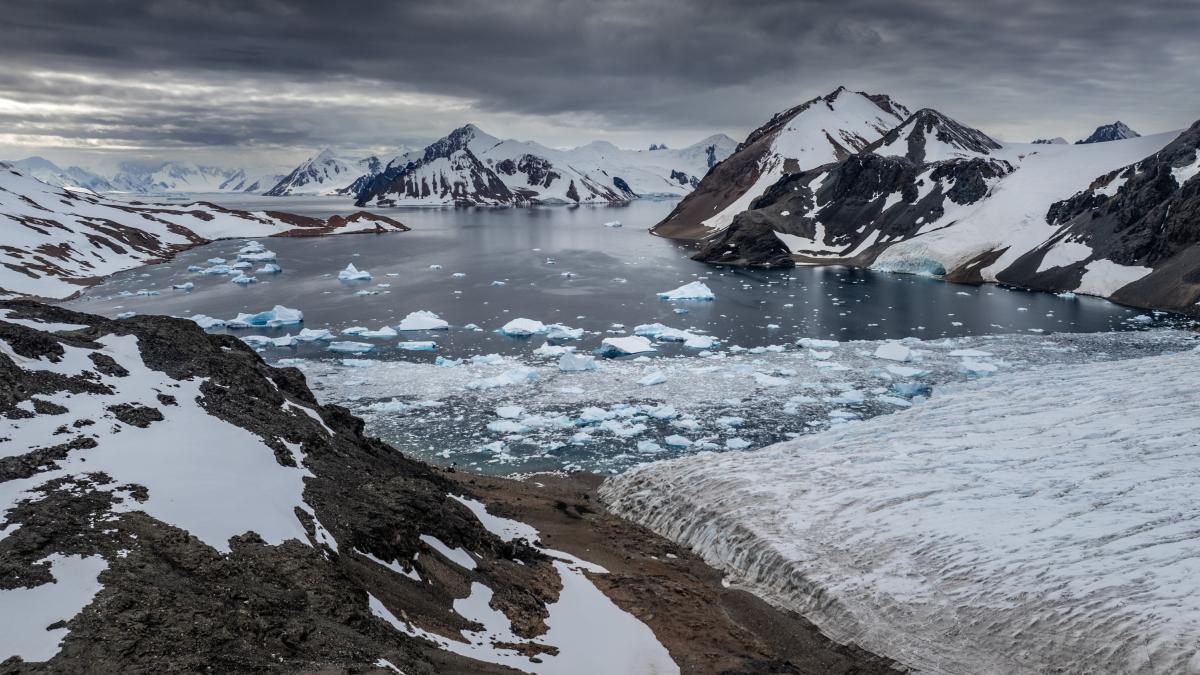 Lo descubren bajo la Antártida, tiene 3.500 kilómetros y puede ser la última defensa de la humanidad contra el aumento del nivel del mar