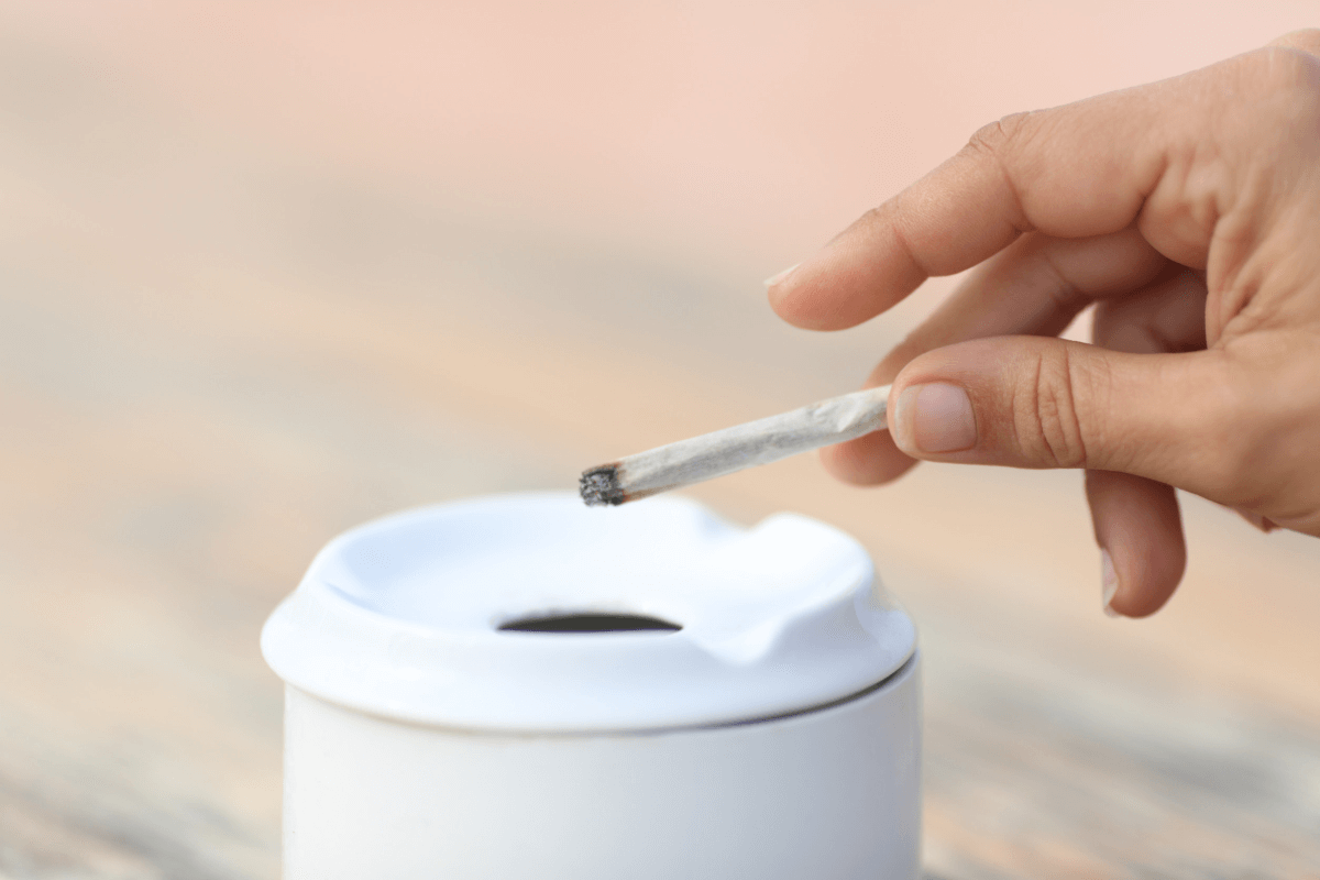 El hábito de fumar representa una amenaza para la salud mental