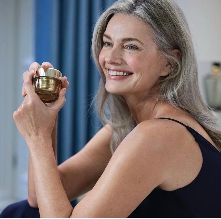 La modelo checa es embajadora de Estee Lauder desde sus 20 años. (Foto: @paulinaporiskov)