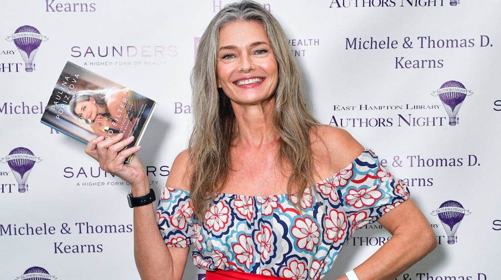 Paulina Poriskova mostró dos caras de sus 60 años: producida en bikini y al natural en lenceria