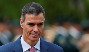 Dura crítica del diario francés 'Le Monde' a Pedro Sánchez y su Gobierno: «Están bloqueados»