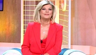 "La jefa estrenaba de rojo"