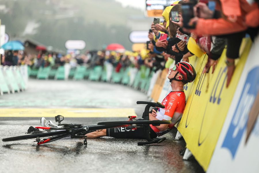 La entrevista de Thymen Arensman tras ganar su 2ª etapa en en el Tour no te deja indiferente