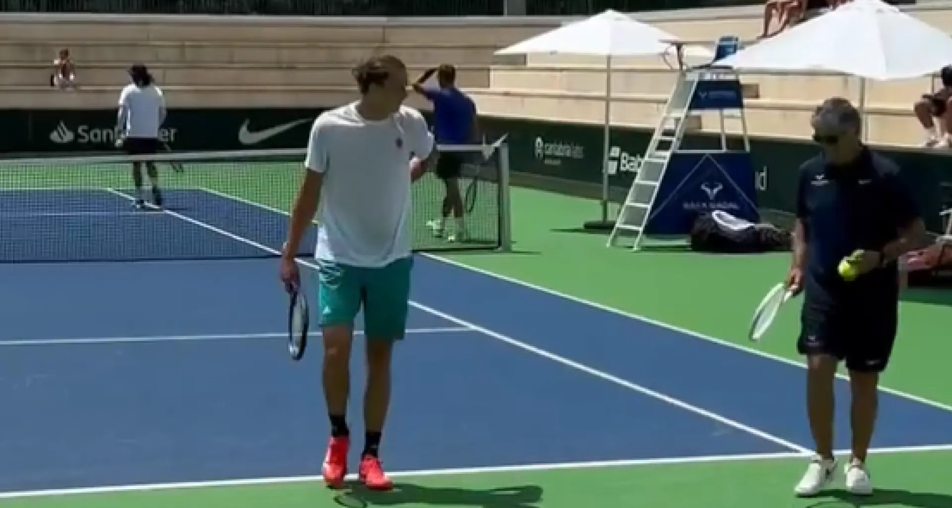 Alexander Zverev desvela los detalles de su estancia con Toni Nadal en las instalaciones de Rafa: "Estoy intentando convencerlo"