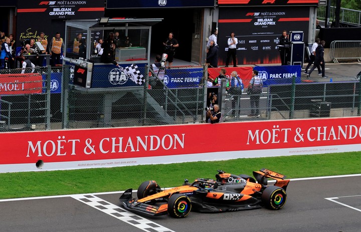 Oscar Piastri se quedó con el GP de Bélgica de la F1 (REUTERS).