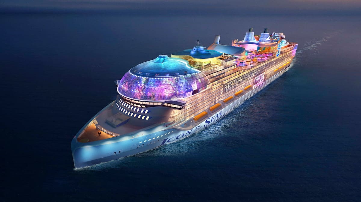 Un tripulante del crucero más grande del mundo apuñaló a una compañera, que era su pareja,se tiró por la borda y murió