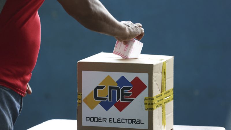 Un año después de las elecciones presidenciales, Venezuela celebra comicios municipales sin un contrapeso significativo