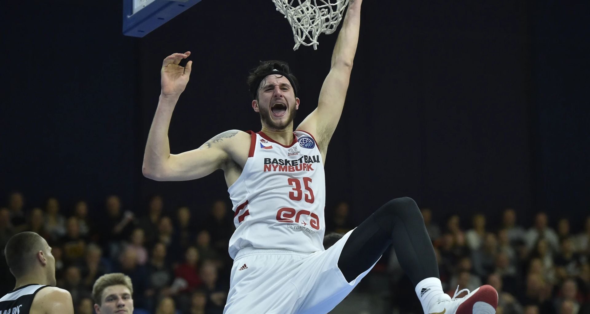 El Covirán hace oficial el fichaje de Zach Hankins, que completa la posición de '5' en los rojinegros