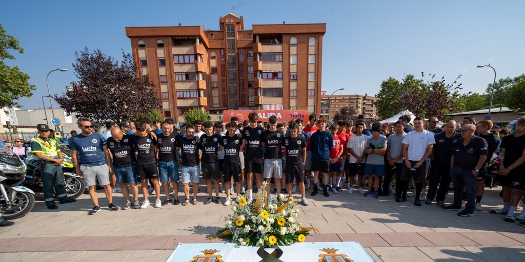 Homenaje en Aranda al ciclista de 17 años que falleció en la Vuelta a la Ribera del Duero