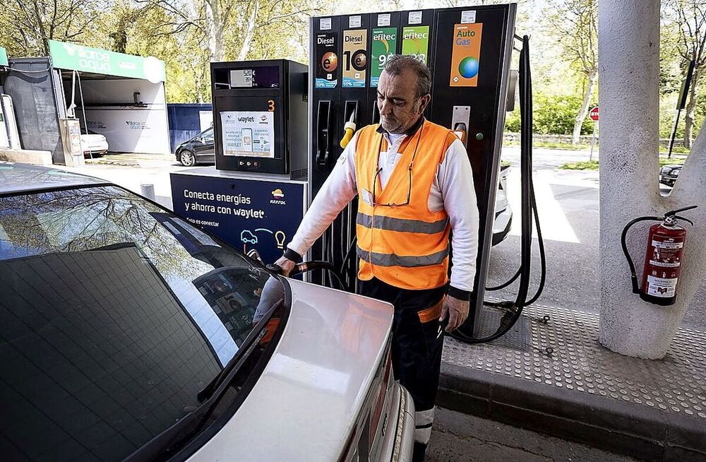 Diferencias de hasta el 38% en el precio del carburante en Burgos