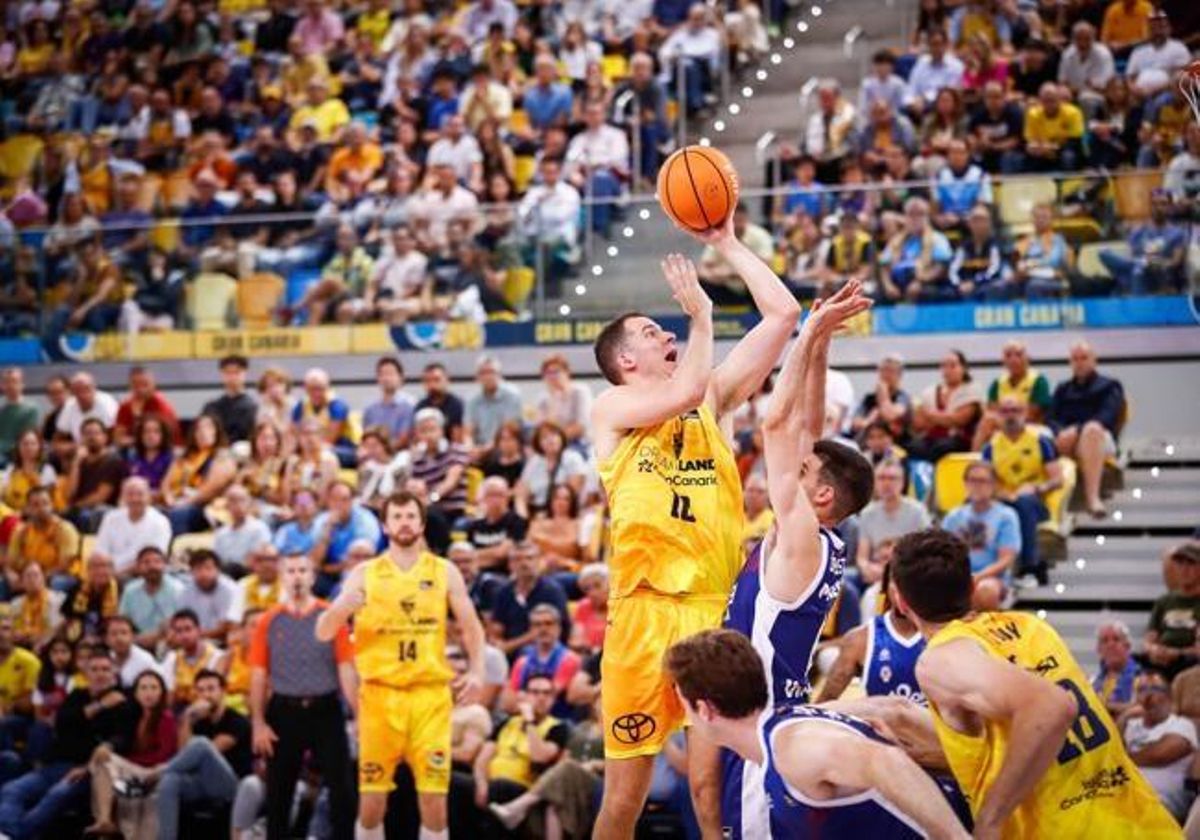El alero catalán ha logrado la estabilidad en el Gran Canaria y ahora puede dar el salto al Barça