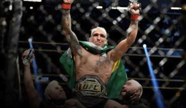 Charles Oliveira, durante su reinado como campeón del peso ligero de la UFC