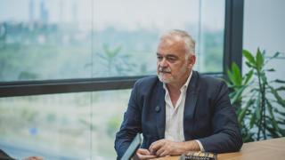 Esteban González Pons, autor de 'Libro de Pecados (Espasa) y vicepresidente de la Eurocámara, durante su entrevista con EL ESPAÑOL.