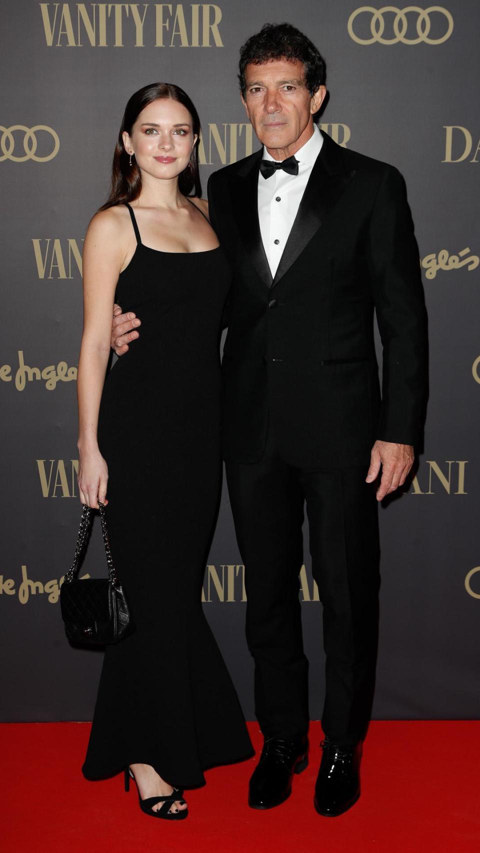 Antonio Banderas está muy ilusionado con la boda de su única hija: Se nos casa la pequeña.
