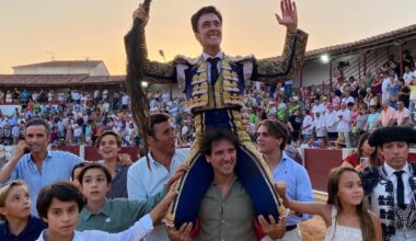 Guijuelo despide a El Capea con cinco orejas y un rabo