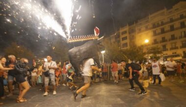 La fiesta que corre entre chispas