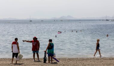 Muere un tripulante de un velero tras ser rescatado del agua en Lo Pagán