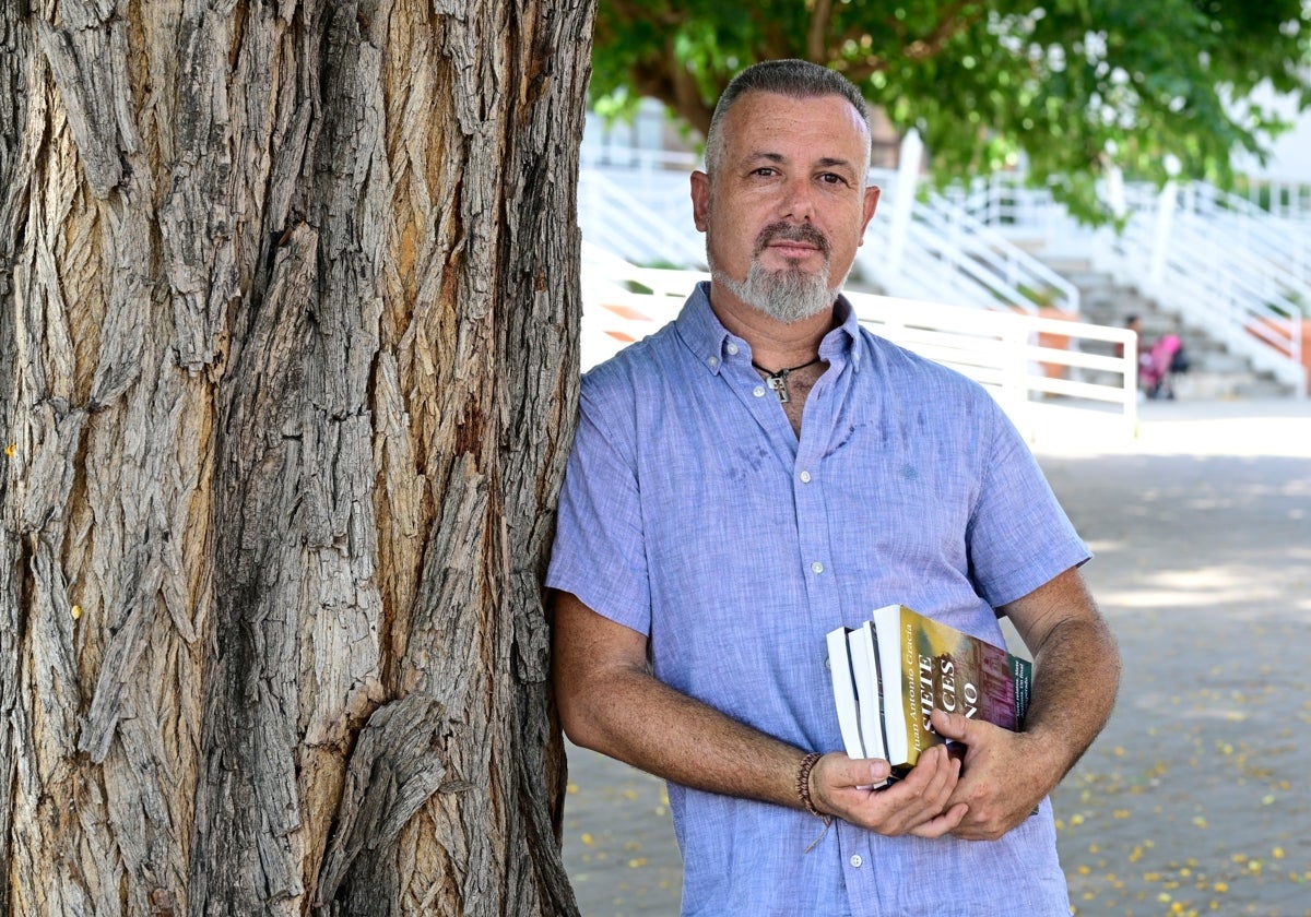 Juan Antonio Gracia: «A veces tienes demasiado cerca al villano, al malvado»
