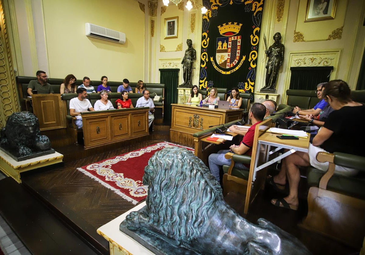 Otros ayuntamientos dan por hecho que tendrán que debatir la polémica moción aprobada en Jumilla